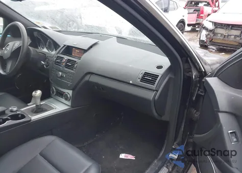 2009 Mercedes-Benz C 300 Luxury/Sport from USA, damaged, VIN WDDGF54X09F227948